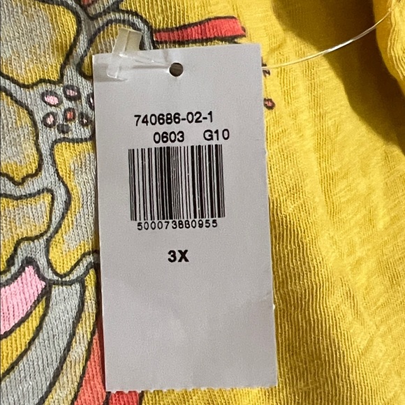 NWT Old Navy Mustard Tee with Floral Graphic size 3X - Picture 5 of 6